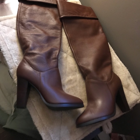 Stylish high Leather boots. Brown size 8 - Picture 5 of 5